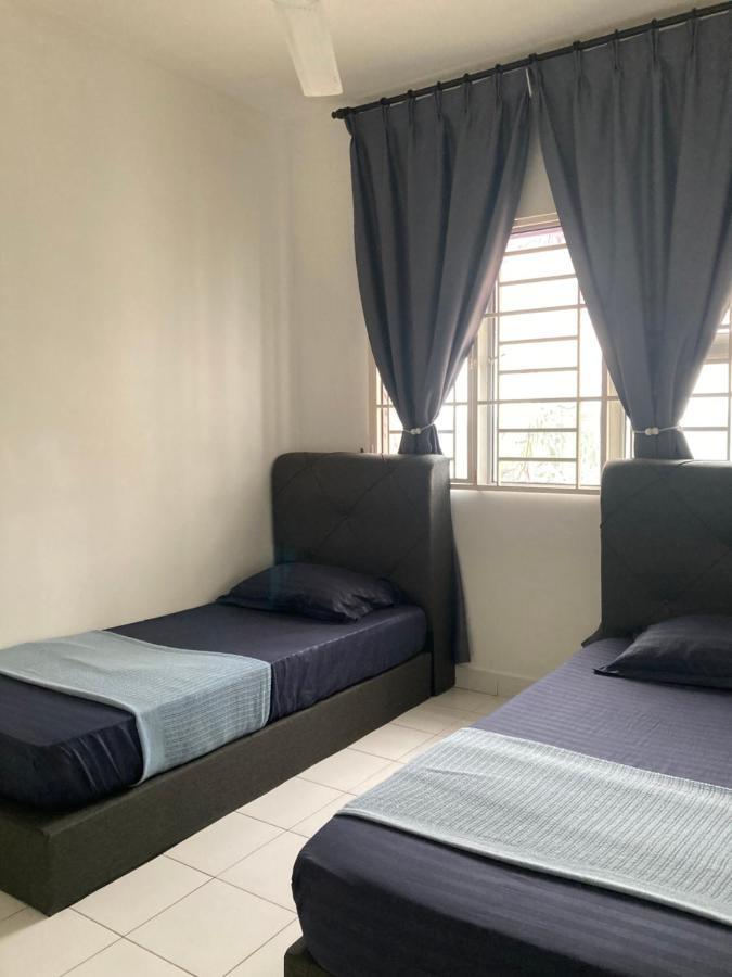 Absyar Homestay Selasih Putrajaya Exteriör bild